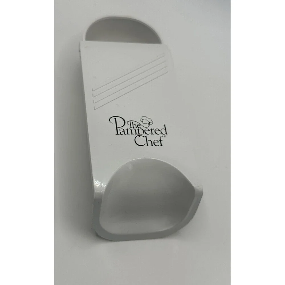 The Pampered Chef Adjustable Dry Measuring Cup25ML-125ML 1/8CUP-1/2CUP 2TBS-8TBS